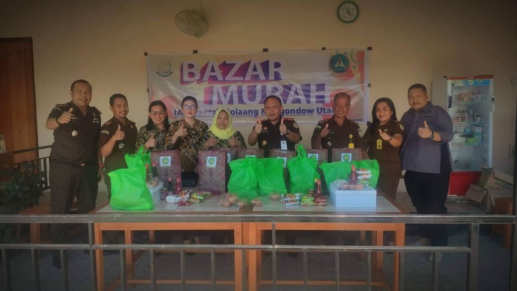 Bazar Murah Di Kejari Bolmut Untuk Para Pegawai dan Staf